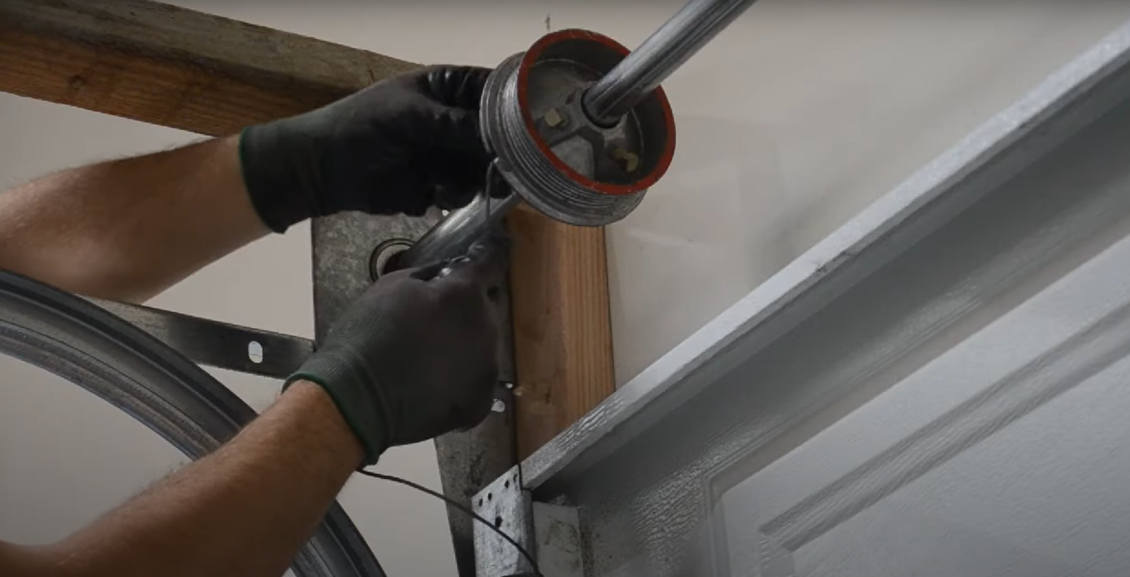 garage door cable repair service in Sarasota, FL.