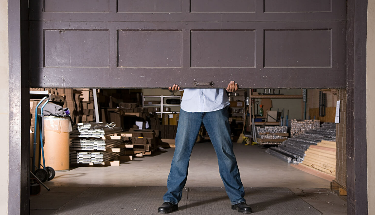 garage door replacement service in Sarasota, FL by Bee Ridge Garage Door Repair.
